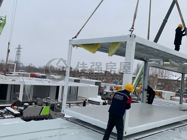 北京小湯山打包箱式房建設(shè)現(xiàn)場